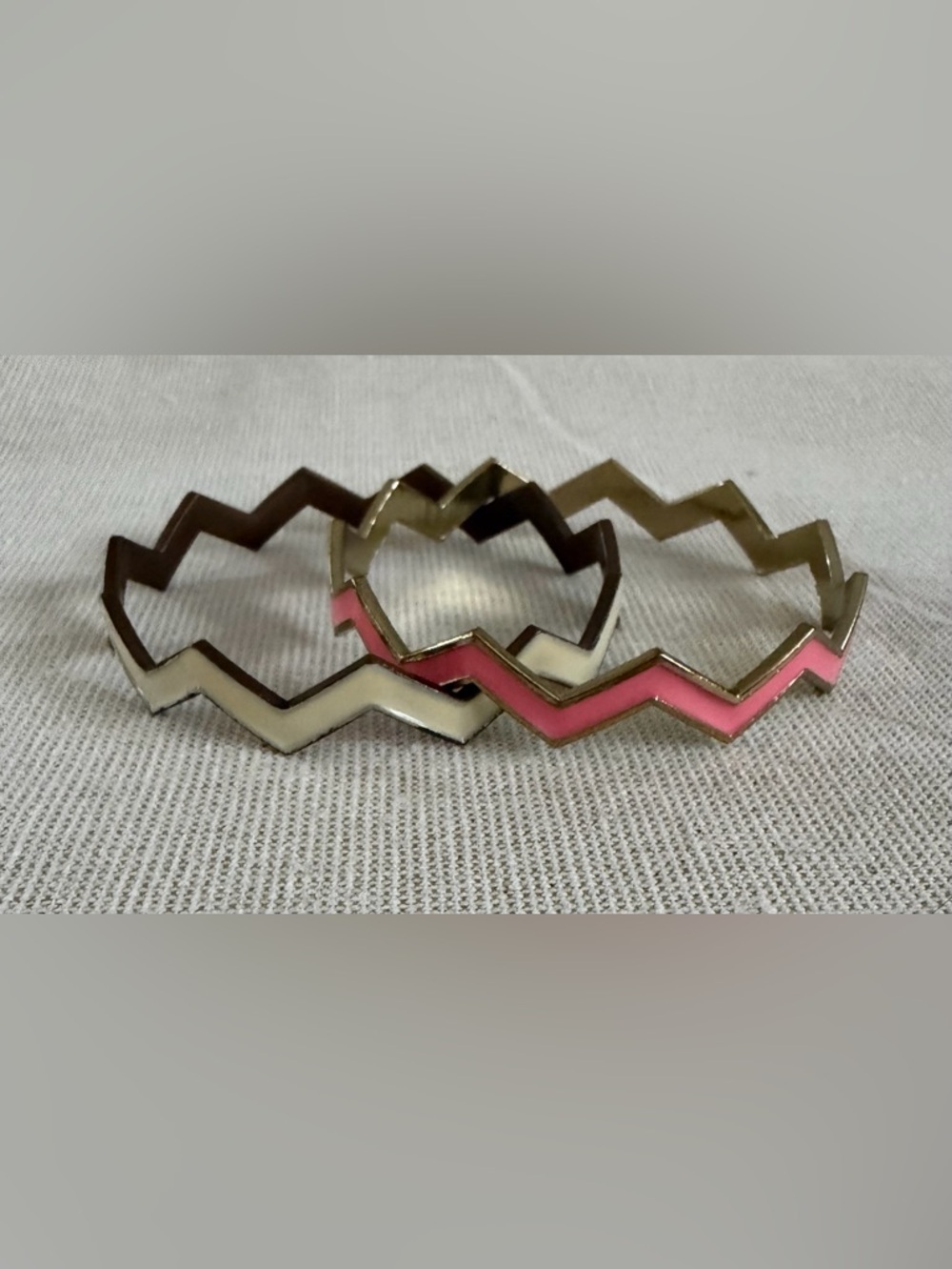 Chevron Zigzag Enamel Bangle Set - Pink & Cream